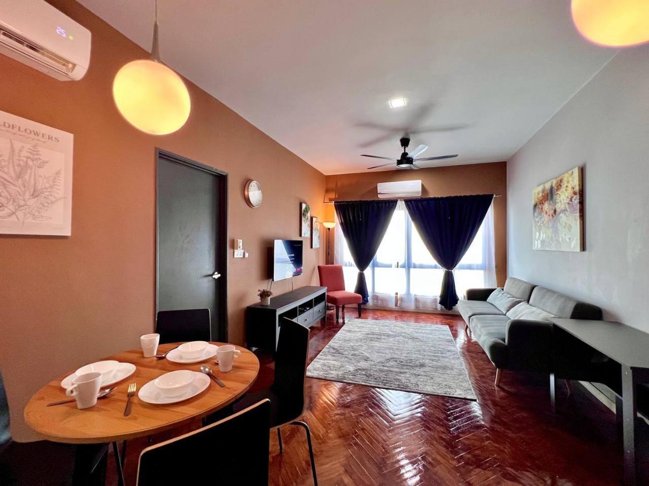 Emira Residence Seksyen 13 Shah Alam By Alpha Lavista Exterior photo